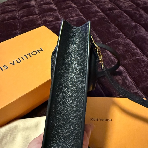 Louis Vuitton Black and Cream Mini Bag - Picture 4 of 7